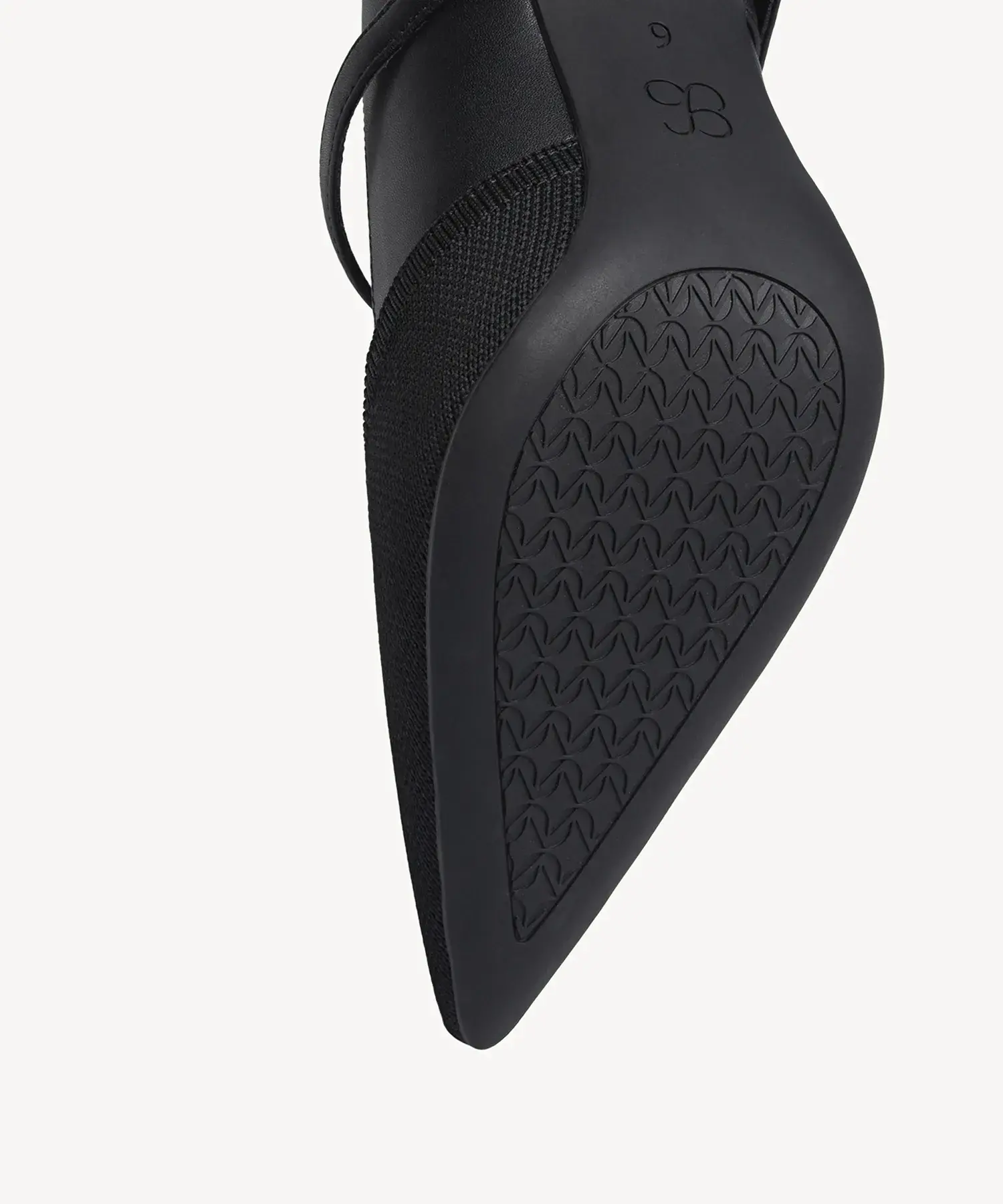 Bicolor Grace Pointed Toe Heeled Pump - Image 12