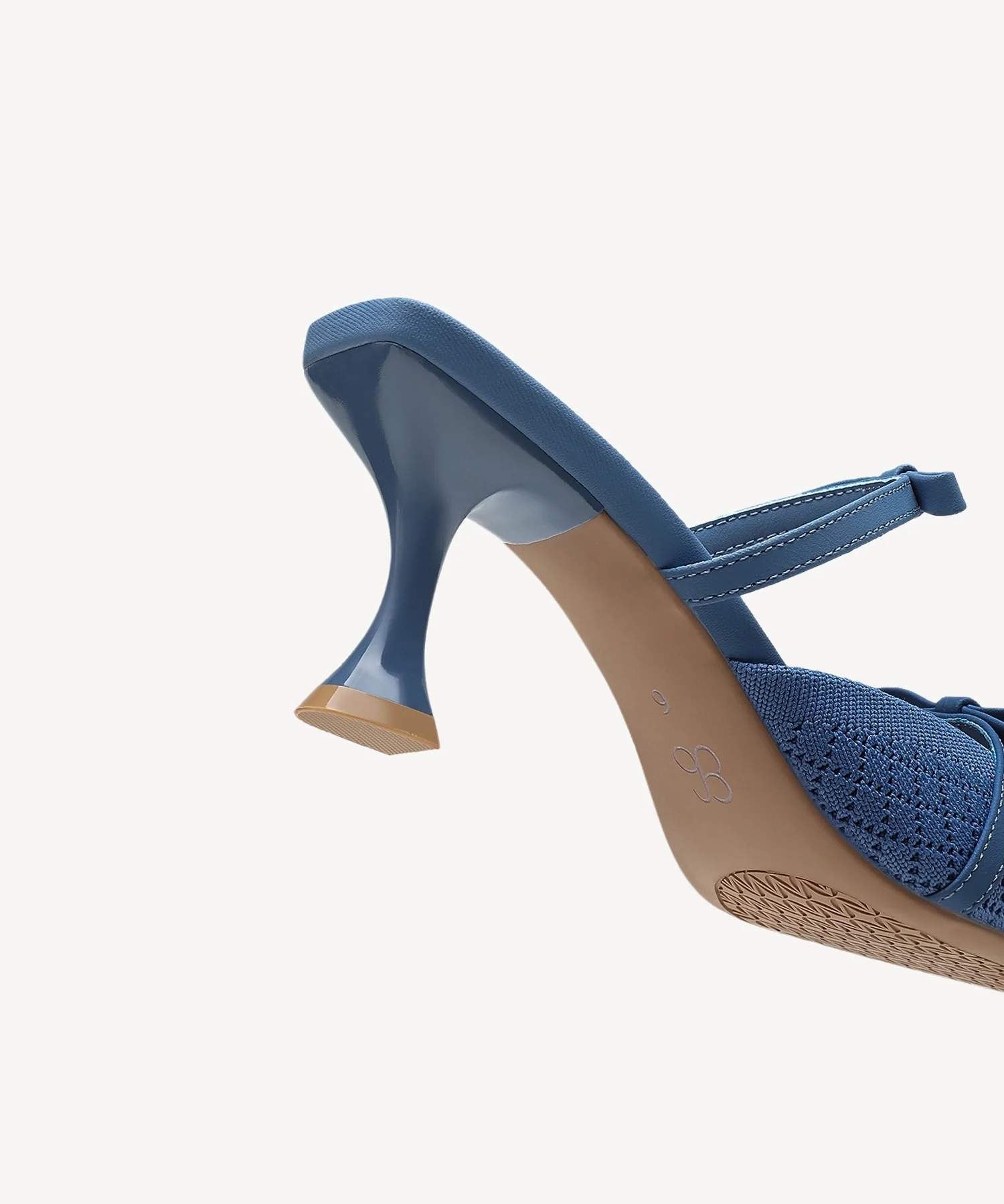 Bowtention Pointed Toe Heeled Mule - Image 27