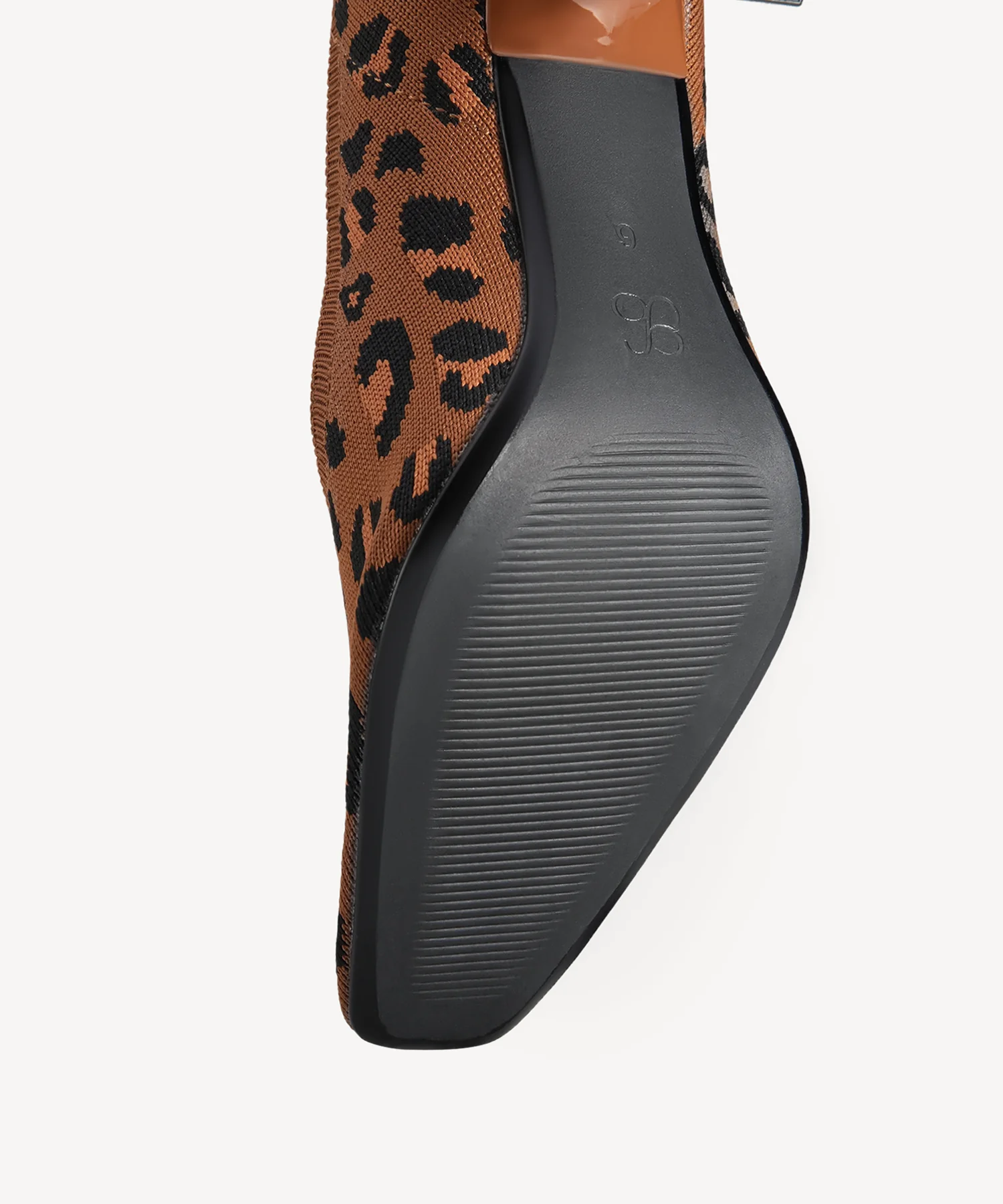 RefinEdge Square Toe Heeled Pump - Image 32