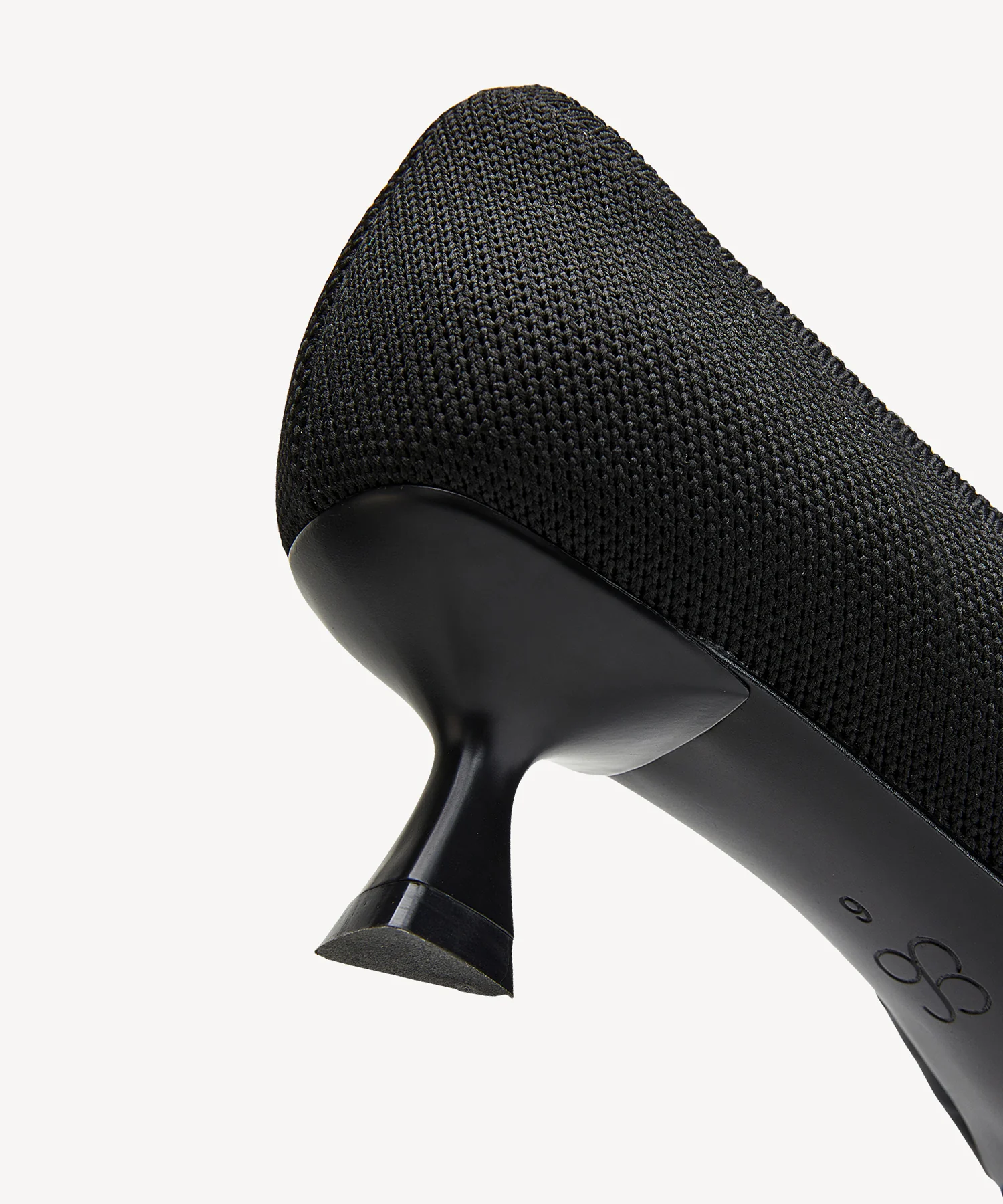 Kletta Pointed Toe Heeled Pump - Image 11