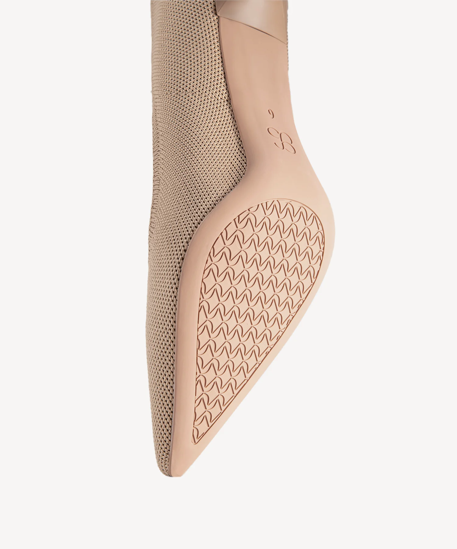 EternalPace Minimalist Stiletto Heeled Pump - Image 14