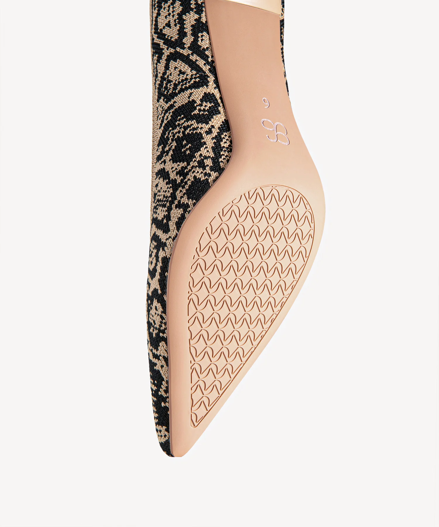 EternalPace Minimalist Stiletto Heeled Pump - Image 42