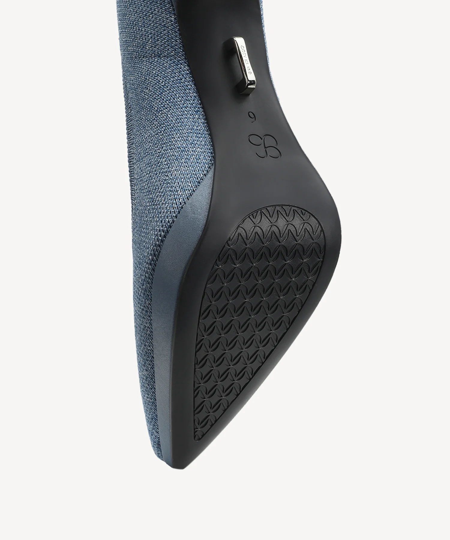 StyleFlex Pointed Toe Heeled Platform Pump - Image 56